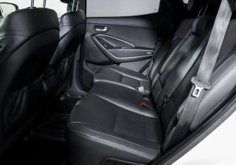 Подержанный автомобиль Hyundai Santa Fe 2014 года (10 фото)