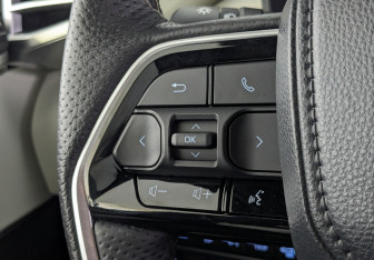 Подержанный автомобиль Toyota Sequoia 2023 года (29 фото)