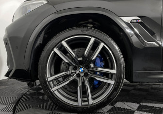 Подержанный автомобиль BMW X6 M 2020 года (7 фото)