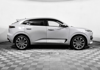 Подержанный автомобиль Changan UNI-K 2024 года (4 фото)