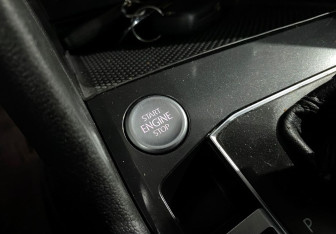 Подержанный автомобиль Volkswagen Tiguan 2017 года (17 фото)