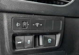 Подержанный автомобиль Hyundai Sonata 2022 года (28 фото)