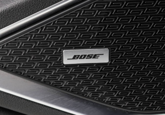 Подержанный автомобиль Geely Tugella 2023 года (18 фото)