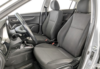 Подержанный автомобиль Kia Rio Hatchback 2021 года (19 фото)