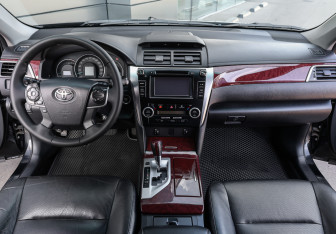 Подержанный автомобиль Toyota Camry Sedan 2014 года (13 фото)