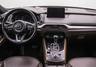 Подержанный автомобиль Mazda CX-9 2021 года (14 фото)