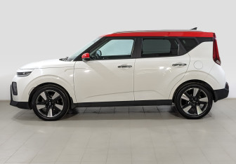 Подержанный автомобиль Kia Soul 2021 года (8 фото)