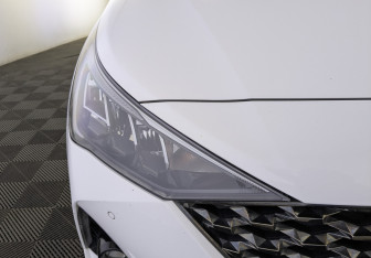 Подержанный автомобиль Hyundai Solaris Sedan 2022 года (11 фото)
