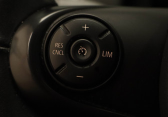 Подержанный автомобиль MINI Countryman 2020 года (21 фото)