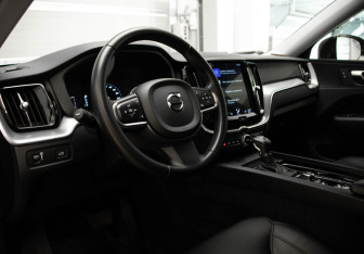 Подержанный автомобиль Volvo XC60 2019 года (7 фото)