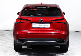 Подержанный автомобиль Lexus NX 2018 года (6 фото)