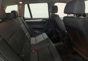 Подержанный автомобиль BMW X3 2011 года (12 фото)