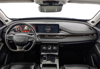 Подержанный автомобиль Exeed LX 2022 года (13 фото)