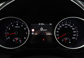 Подержанный автомобиль Kia Ceed Hatchback 2018 года (11 фото)