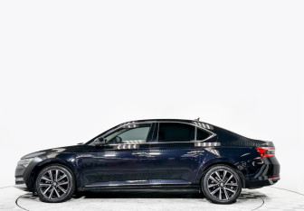 Подержанный автомобиль Skoda Superb Liftback 2024 года (8 фото)