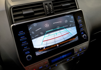 Подержанный автомобиль Toyota Land Cruiser Prado 2021 года (27 фото)