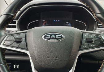 Подержанный автомобиль JAC T8 Pro 2023 года (12 фото)