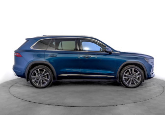 Подержанный автомобиль Geely Monjaro 2024 года (4 фото)