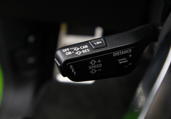 Подержанный автомобиль Lamborghini Urus 2023 года (21 фото)