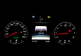 Подержанный автомобиль Mercedes-Benz GLC Coupe 2017 года (13 фото)