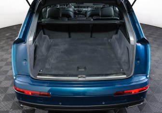 Подержанный автомобиль Audi Q7 2018 года (9 фото)