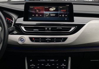 Подержанный автомобиль Changan CS75 2020 года (12 фото)