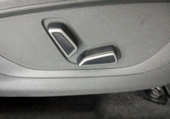 Подержанный автомобиль Changan UNI-S 2024 года (24 фото)