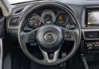 Подержанный автомобиль Mazda CX-5 2015 года (22 фото)