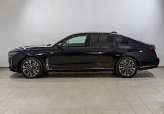 Новый Hongqi H9 2024 (3 фото)