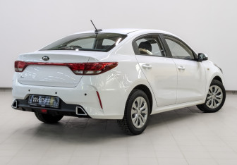 Подержанный автомобиль Kia Rio Sedan 2021 года (5 фото)