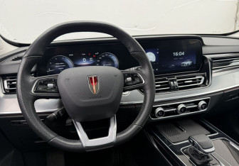 Подержанный автомобиль Hongqi HS5 2023 года (16 фото)