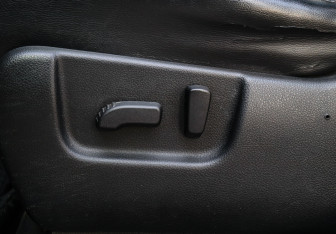 Подержанный автомобиль Nissan X-Trail 2007 года (15 фото)