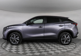 Подержанный автомобиль Omoda C5 2024 года (8 фото)