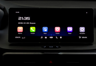 Подержанный автомобиль Geely Coolray 2022 года (14 фото)