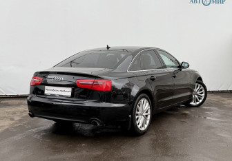 Подержанный автомобиль Audi A6 Sedan 2011 года (5 фото)