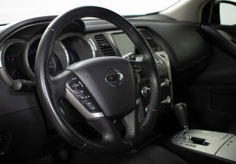 Подержанный автомобиль Nissan Murano Suv 2013 года (9 фото)