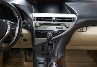 Подержанный автомобиль Lexus RX 2012 года (15 фото)