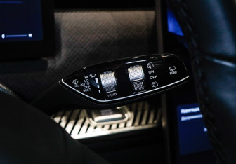 Подержанный автомобиль Jaecoo J7 2023 года (24 фото)