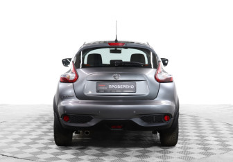 Подержанный автомобиль Nissan Juke 2014 года (6 фото)