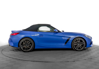 Подержанный автомобиль BMW Z4 Roadster 2021 года (4 фото)