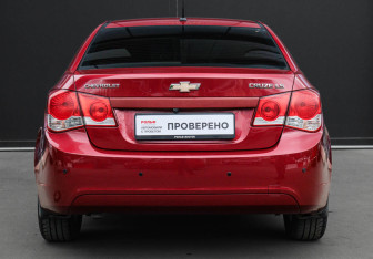 Подержанный автомобиль Chevrolet Cruze Sedan 2011 года (5 фото)