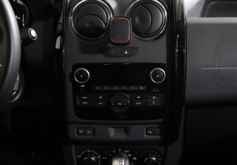 Подержанный автомобиль Renault Duster 2019 года (8 фото)