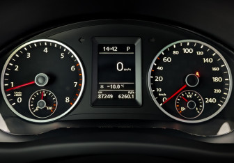 Подержанный автомобиль Volkswagen Tiguan 2016 года (13 фото)