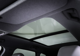 Подержанный автомобиль Voyah Free 2024 года (18 фото)