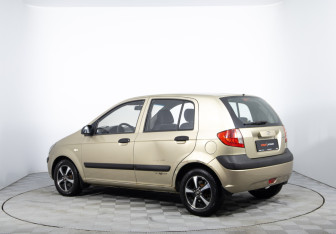 Подержанный автомобиль Hyundai Getz 2010 года (7 фото)