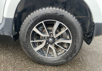 Подержанный автомобиль Renault Duster 2017 года (12 фото)