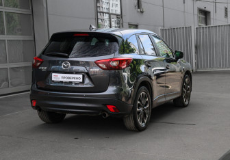 Подержанный автомобиль Mazda CX-5 2015 года (4 фото)
