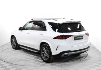 Подержанный автомобиль Mercedes-Benz GLE 2019 года (7 фото)