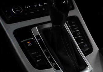 Подержанный автомобиль Geely Atlas 2018 года (17 фото)