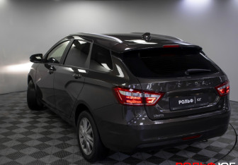 Подержанный автомобиль LADA (ВАЗ) Vesta Wagon 2019 года (21 фото)